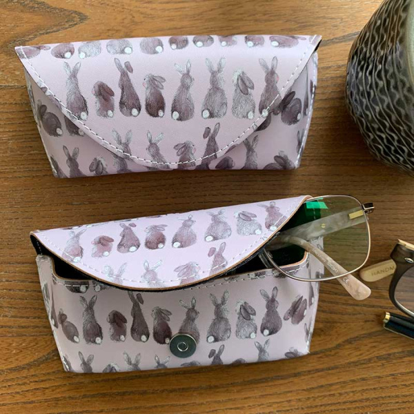 Alex Clark Brillenkoker - Bunnies