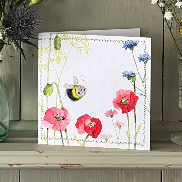 Alex Clark 12x12cm Wenskaart - Bee and Poppies