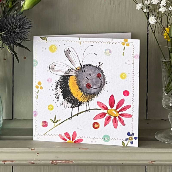 Alex Clark 12x12cm Wenskaart - Bee and Pink Daisy